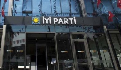 İYİ Parti İzmir il yönetimi görevden alındı